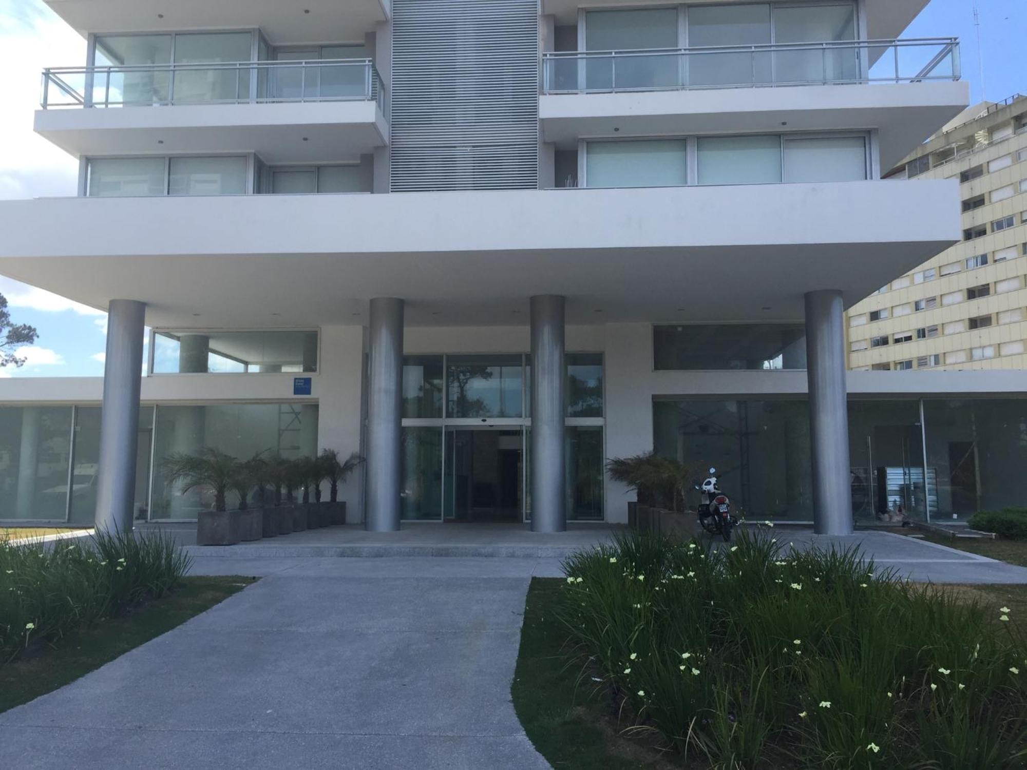 Bellagio Tower New Apartments Punta del Este Exterior photo
