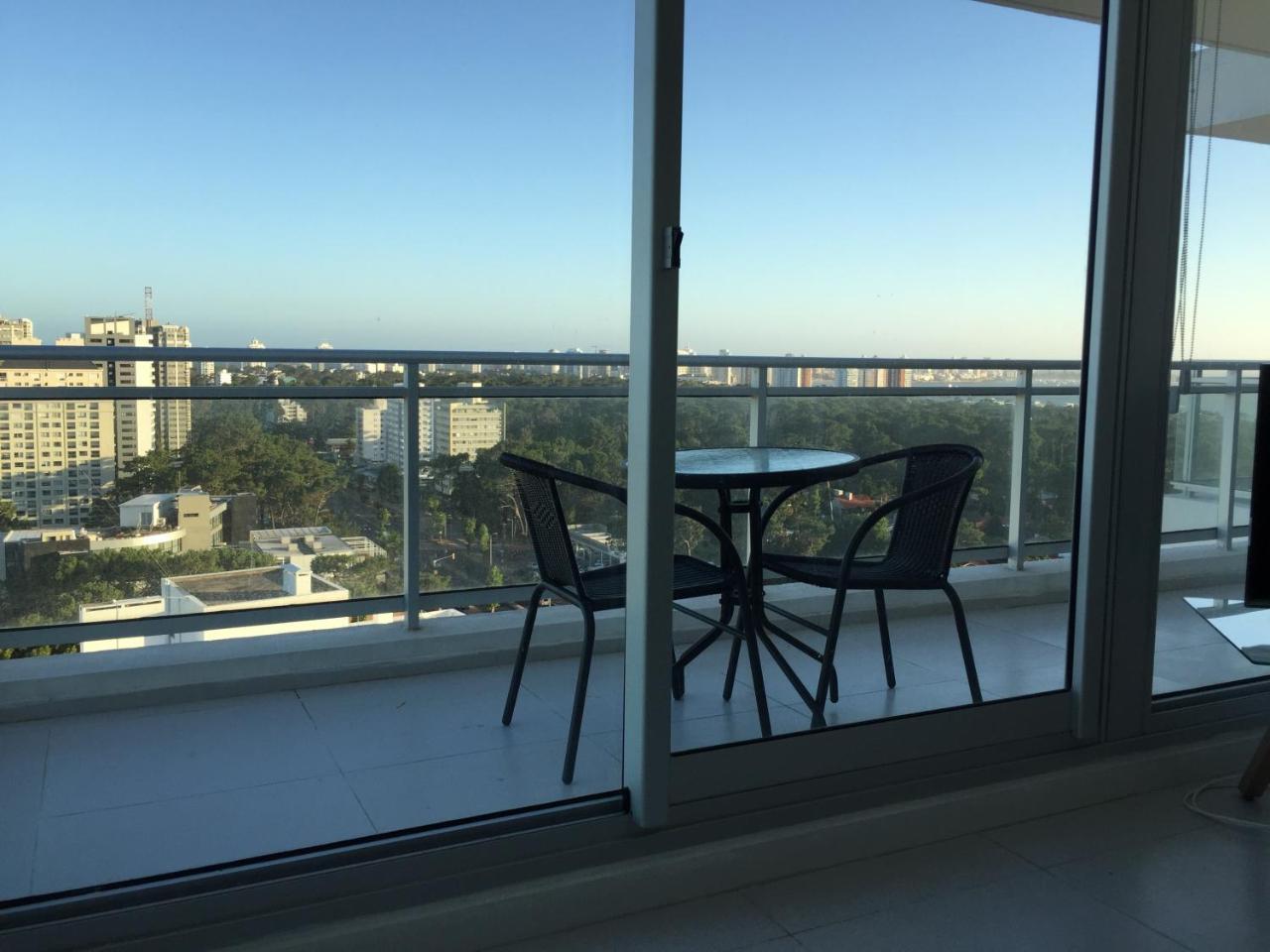 Bellagio Tower New Apartments Punta del Este Exterior photo